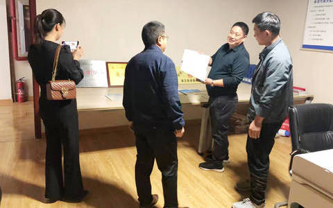 协会同携手 共谋大发展 江苏赣榆酒类行业协会调研考察电商工作